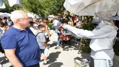 Kavacık Üzüm Festivali’ne ’pazar’ akını