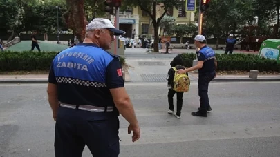 Okulların ilk gününde Büyükşehir Zabıtası görev başında olacak