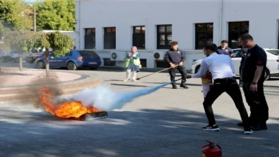 Sakarya Büyükşehir personeli ‘ateşe müdahaleyi’ öğrendi