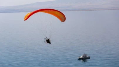 Van’da Yamaç Paraşütü Şampiyonası heyecanı