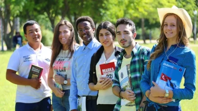 Yabancı öğrenciler parası neyse veriyor; İstediği bölümü, sınavsız okuyor