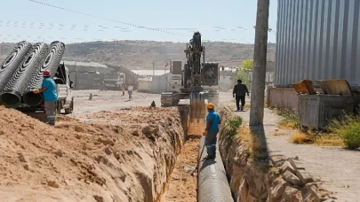 Yeni Sanayi ve Lale Sanayi sitelerinde sıcak asfalt serimi öncesi altyapı yenileniyor