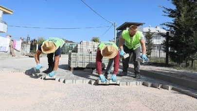 Akhisar Mahallesinde Yol Kaplama Çalışmalarında Sona Gelindi