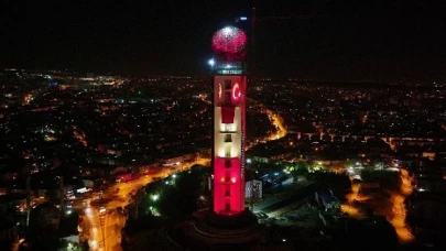 Atatürk Ankara Cumhuriyet Kulesi’nde 100. Yıla özel muhteşem ışıklandırma