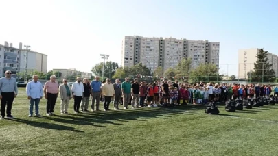 Başkan Tugay’dan Amatör Spor Kulüplerine Destek