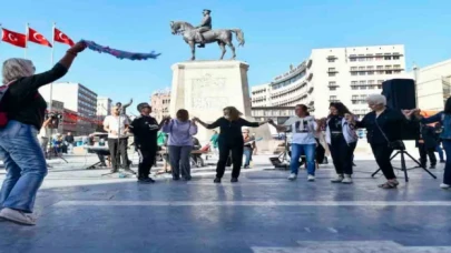 Başkent sokaklarında 100. yıl coşkusu