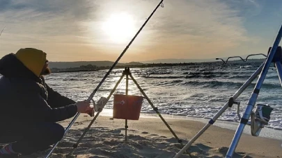 Çeşme’de 4. Surfcasting Balık Turnuvası Başlıyor