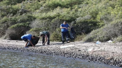 Gökova Körfezi’nde araç yolu olmayan koylar temizleniyor