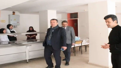 İzmir’de İmam Hatip Liseleri YKS’de önemli başarılara imza attı