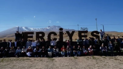 Kayseri Büyükşehir’den üniversitelilere kültür yolu gezisi