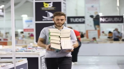 Kitap Fuarı kapılarını Kocaeli Marşı’yla açtı