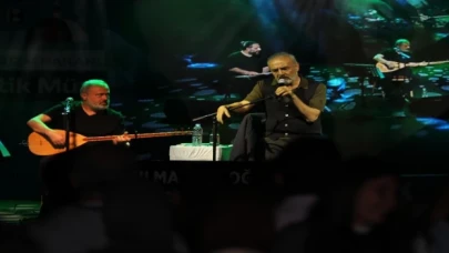 Konya Mistik Müzik’te Yılmaz Erdoğanlı final