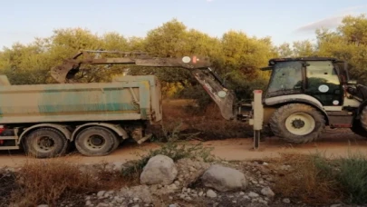 Manisa Saruhanlı da taşkınlara karşı temizlik