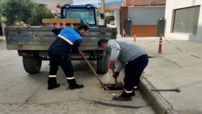 Manisa’da yağmur suyu ızgaraları temizleniyor