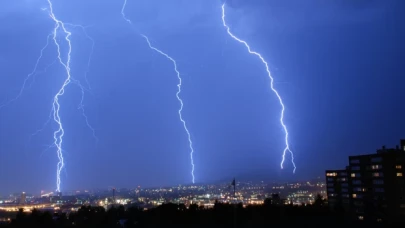 Meteoroloji'den gök gürültülü sağanak uyarısı