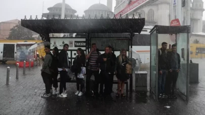 Meteoroloji'den İstanbul dahil birçok il için uyarı: 'Çok kuvvetli olacak'