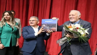 Prof. Dr. İlber Ortaylı’ya Kayseri’de büyük ilgi