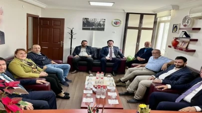 Saadet Kayseri’den CHP Kayseri’ye ziyaret