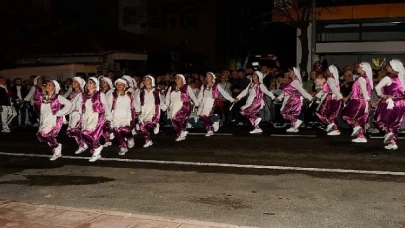 Yüreğimizdeki Cumhuriyet sevdası meydanlara sığmadı