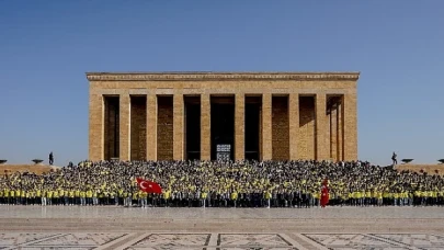 1907 Fenerbahçe derneği ve 1907 Unifeb’ten Anıtkabir’e ziyaret