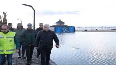 Başkan Deveciler Belediye Ekipleriyle birlikte sahada