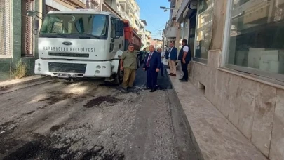 Başkan Selvitopu’dan “su baskını” ve asfalt denetimi