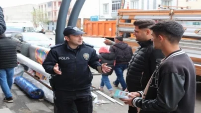 Bingöl’de polis vatandaşı kapı kapı bilinçlendiriyor