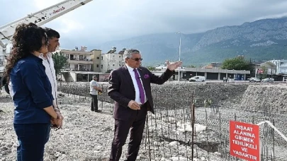 Denizcilik Fakültesi ve yurt binasında beton dökümü başladı