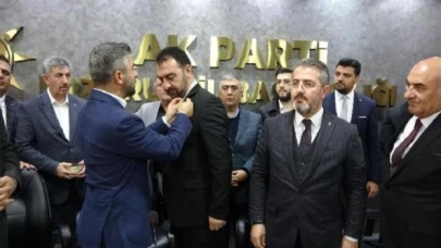 DEVA Partisi'nden istifa eden 800 kişi, AK Parti'ye katıldı