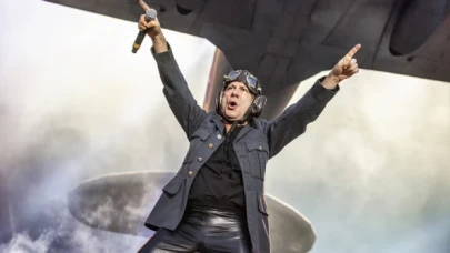 Iron Maiden solisti Bruce Dickinson ilk Türkiye konseri için İstanbul’a geliyor