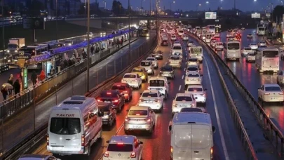 İstanbul'da trafikte kalma süresi ikiye katlanabilir