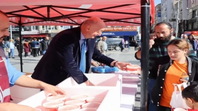 İzmit’te Ata’nın sevdiği yemekleri ikram edildi