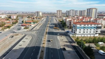 Kayseri Kocasinan asfaltta gece gündüz mesaiyle rekor kırdı