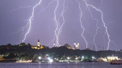 Meteoroloji'den İstanbul dahil 13 il için 'sarı kodlu' uyarı: Sıcaklıklar birden düşecek