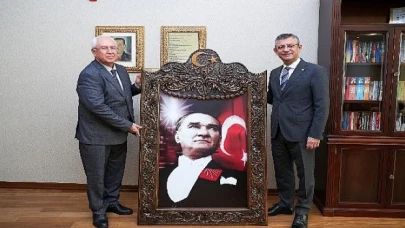 Selvitopu’dan Özel’e “hayırlı olsun” ziyareti