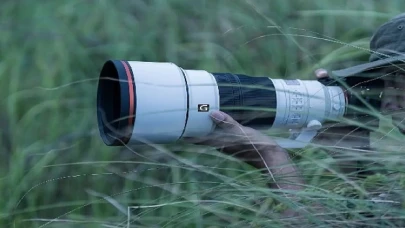 Sony Dünyanın En Hafif Geniş Diyaframlı Telefoto Prime Lensi G Master FE 300mm F2.8 GM OSS’yi Tanıttı