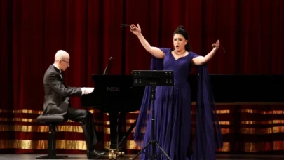 Soprano Pervin Chakar kimdir, kaç yaşında, aslen nereli?