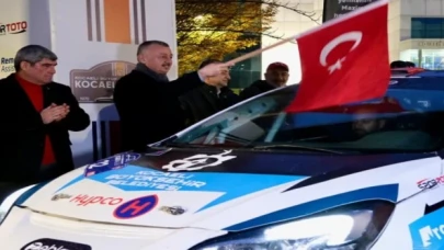 40. Kocaeli Rallisi’nin startını Tahir Büyükakın verdi