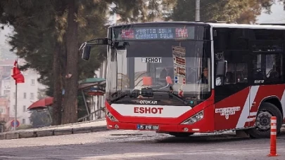 Ata’nın sözleri İzmir’de otobüsleri süsledi