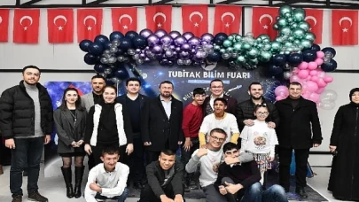 Başkan Kanar, TUBİTAK 4006 bilim fuarı’nda