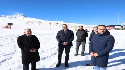 Erciyes Kayak Merkezi  Başkan Büyükkılıç’ı ağırladı