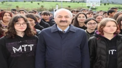 Gebze protokolü bayrak töreninde