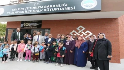 Kayseri Büyükşehir’den Yeşilhisar’a halk kütüphanesi