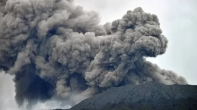 Merapi Yanardağı patlaması: 11 tırmanıcının cesedine ulaşıldı