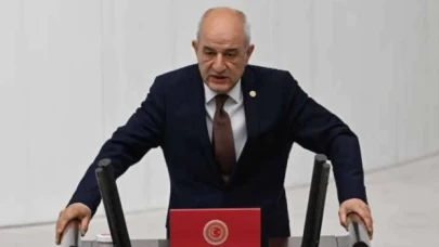 Saadet ve Gelecek yeniden grup kurabilecek: CHP'li Ali Fazıl Kasap SP'ye geçti