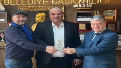 TYBB Edirne Şubesi’nden Özkan Günenç’e teşekkür plaketi