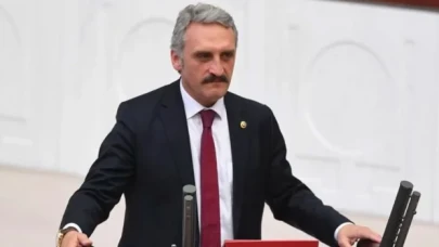 'Yurtta sulh cihanda sulh' sözüyle ilgili eski AK Parti milletvekili Ahmet Hamdi Çamlı'nın yaptığı paylaşım tepki çekti