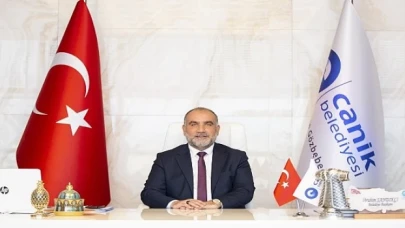 Başkan Sandıkçı: “ Regaip Kandili yeniden derin bir tefekkür ve nefis muhasebesi yapmak adına bizler için bir fırsattır”