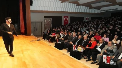 ”Bir türkü tiyatrosu” keçiören’de sahnelendi