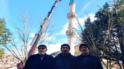 Büyükşehir, Elmalık Camii’nin minare külahını yeniledi